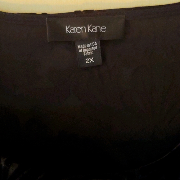Classic Black Burnout Velvet Pullover Top size 2X - Picture 2 of 4